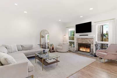 67 Villas Circle, Melville, NY 11747 - Photo 11