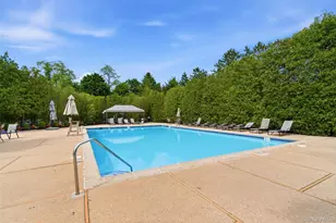 67 Villas Cir, Melville, NY 11747 - Photo 27