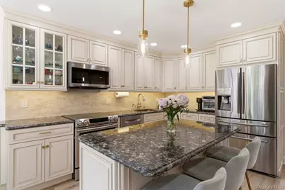 67 Villas Circle, Melville, NY 11747 - Photo 5