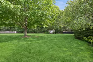 3 Naomi Ct, Melville, NY 11747 - Photo 27
