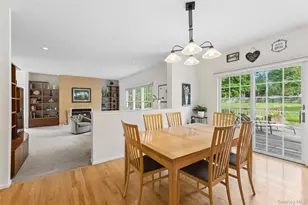 3 Naomi Ct, Melville, NY 11747 - Photo 19