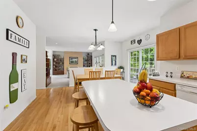 3 Naomi Court, Melville, NY 11747 - Photo 17