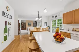3 Naomi Ct, Melville, NY 11747 - Photo 17