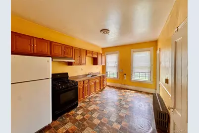 51 Benkard Avenue, Newburgh, NY 12550 - Photo 9