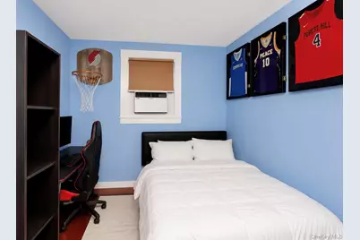 636 E 219th Street, Bronx, NY 10467 - Photo 3