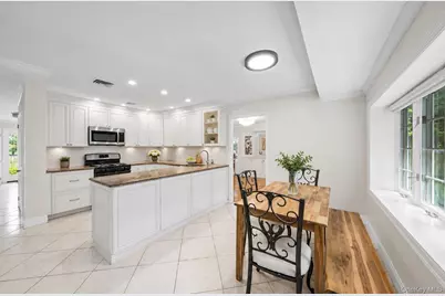 29 Waverly Place, Lawrence, NY 11559 - Photo 5