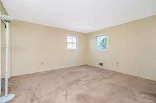 215 Coverly Ave, New York, NY 10301 - Photo 21