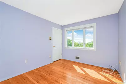 215 Coverly Avenue, New York, NY 10301 - Photo 19
