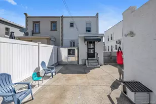 59-30 71st St, Maspeth, NY 11378 - Photo 17
