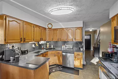 96 Hudson Avenue, Brentwood, NY 11717 - Photo 7