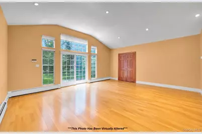 5 Eden Roc Drive, Locust Valley, NY 11560 - Photo 13