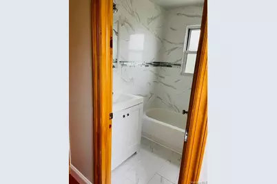 1620 Radcliff Avenue, Bronx, NY 10462 - Photo 5