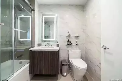 33-66 Farrington #14A, Flushing, NY 11354 - Photo 5