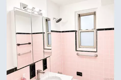 28-02 Parsons Blvd #1E, Flushing, NY 11354 - Photo 7