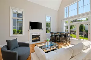 238 Coach Dr, Woodbury, NY 11797 - Photo 15