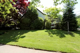 82-04 188th St, Jamaica, NY 11423 - Photo 3