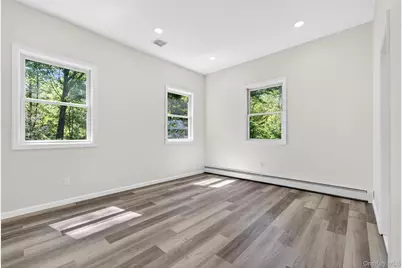 14 Elm Street, Bloomingburg, NY 12721 - Photo 19