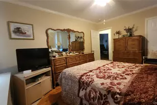74-32 Calamus Ave, Elmhurst, NY 11373 - Photo 7