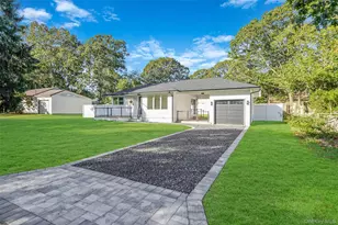 93 Royal Ave, Flanders, NY 11901 - Photo 3