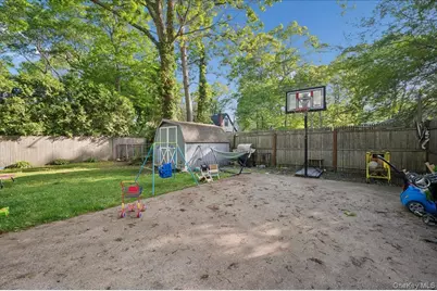 84 Queen Road, Mastic Beach, NY 11951 - Photo 21
