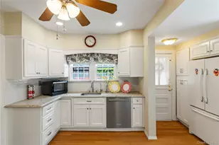 96 Meadow St, Garden City, NY 11530 - Photo 13
