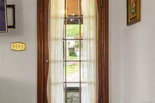 96 Meadow St, Garden City, NY 11530 - Photo 25