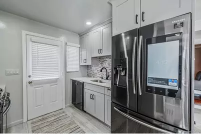 117 Wadsworth Avenue, Levittown, NY 11756 - Photo 7
