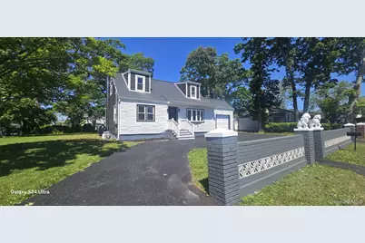 26 Brandon Avenue, Amityville, NY 11701 - Photo 5