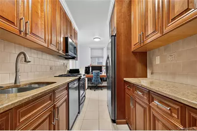 69-09 108th St #504, Forest Hills, NY 11375 - Photo 3