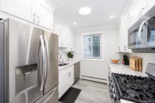 200 Merrick Rd, Amityville, NY 11701 - Photo 21