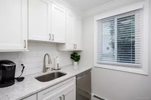 200 Merrick Rd, Amityville, NY 11701 - Photo 7