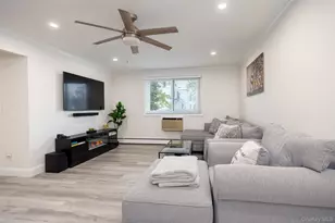 200 Merrick Rd, Amityville, NY 11701 - Photo 11