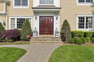 217 Wellington Rd, Garden City, NY 11530 - Photo 3
