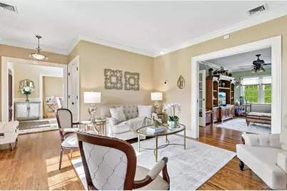217 Wellington Road, Garden City, NY 11530 - Photo 7