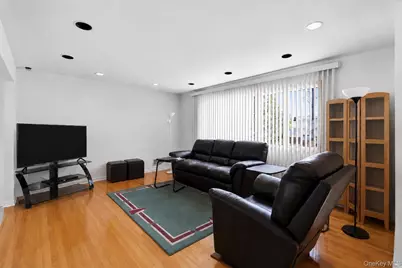 16314 91st Street, Howard Beach, NY 11414 - Photo 9