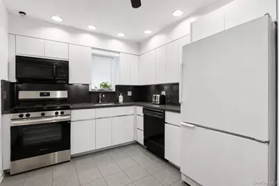 16314 91st Street, Howard Beach, NY 11414 - Photo 5