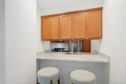 314 Sutton Drive #314, Mount Kisco, NY 10549 - Photo 7