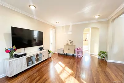6968 137th Street #1B, Flushing, NY 11367 - Photo 3