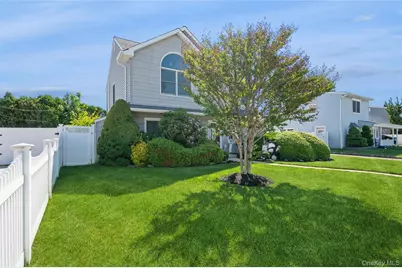 49 Harness Lane, Levittown, NY 11756 - Photo 3