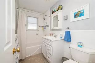 49 Harness Ln, Levittown, NY 11756 - Photo 29