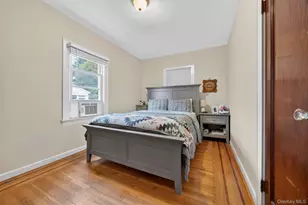 2456 Rockville Centre Pkwy, Oceanside, NY 11572 - Photo 3