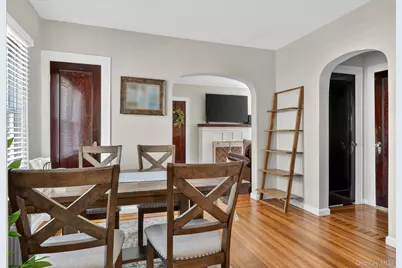 2456 Rockville Centre Parkway, Oceanside, NY 11572 - Photo 11