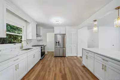 267 Woodhull Avenue, Port Jefferson Station, NY 11776 - Photo 7
