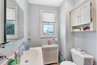 63 Amherst Road, Valley Stream, NY 11581 - Photo 15