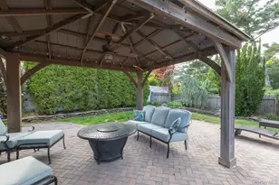 19 Knoll Ln, Smithtown, NY 11787 - Photo 27
