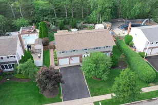 19 Knoll Ln, Smithtown, NY 11787 - Photo 29