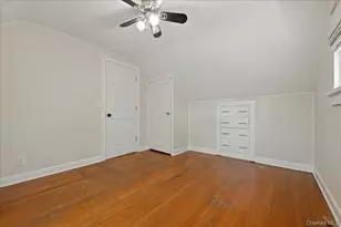 2395 Yorktown St, Oceanside, NY 11572 - Photo 19