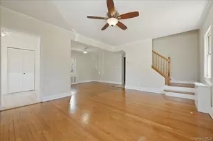 2395 Yorktown St, Oceanside, NY 11572 - Photo 5