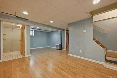 2395 Yorktown Street, Oceanside, NY 11572 - Photo 27
