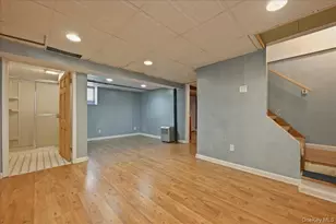 2395 Yorktown St, Oceanside, NY 11572 - Photo 27